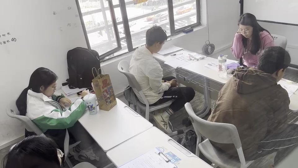 广州荔湾四年级全科课堂哪家好？为华未来树远教育怎么样